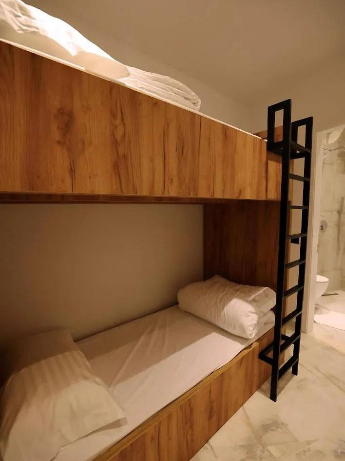 Tempo Studios Tirana Appartement